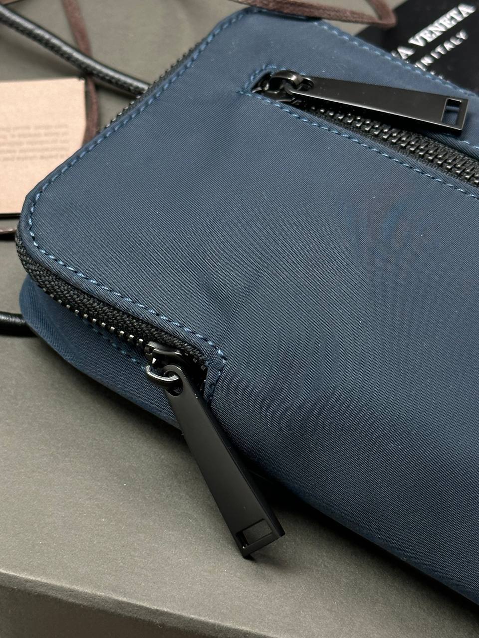 Bottega Veneta BP-30199 мессенджер для телефона лимитированный Bottega Veneta BP-30199 мессенджер для телефона лимитированный