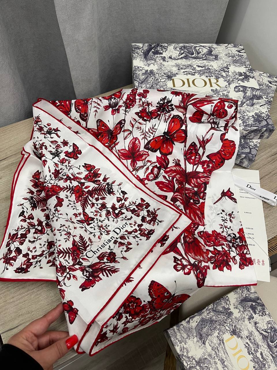 Christian Dior BP-46488 дизайнерский платок Christian Dior BP-46488 дизайнерский платок