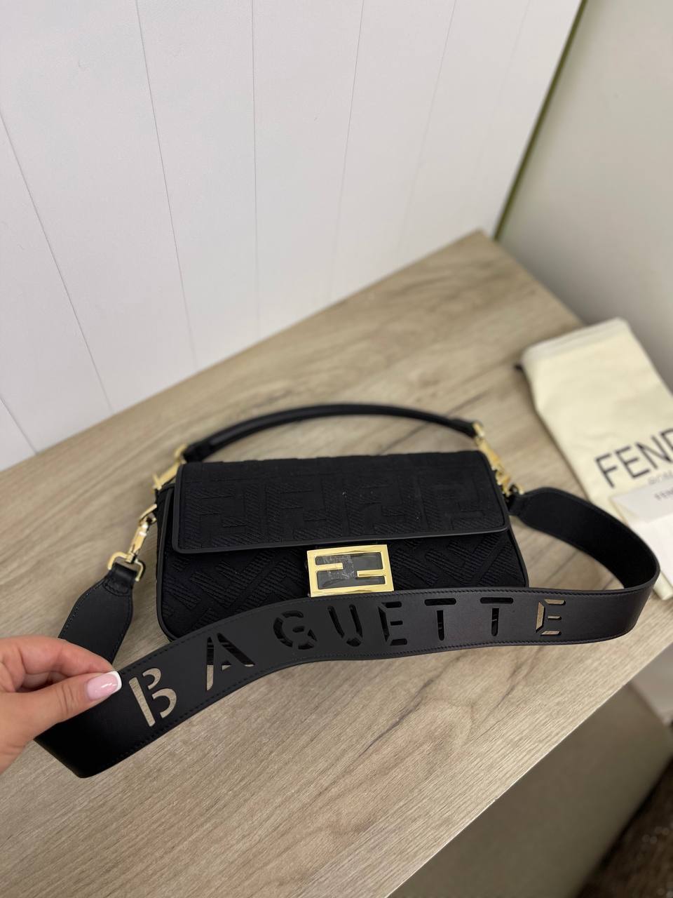 Элитная женская сумка BAGUETTE Fendi BP-26426 Элитная женская сумка BAGUETTE Fendi BP-26426