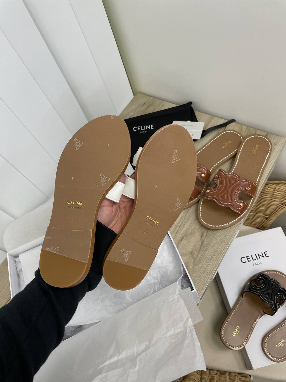 Повседневные шлёпанцы Celine BP-31432 Повседневные шлёпанцы Celine BP-31432