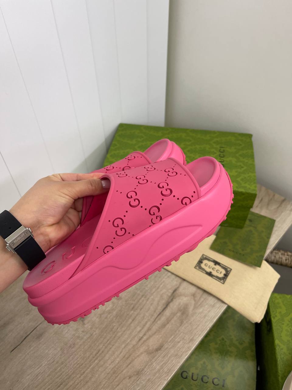 Трендовые шлёпанцы Gucci BP-36157 Трендовые шлёпанцы Gucci BP-36157