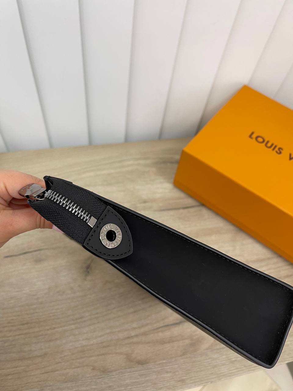 Папка черная А5 коллекционная Louis Vuitton BP-28001 Папка черная А5 коллекционная Louis Vuitton BP-28001