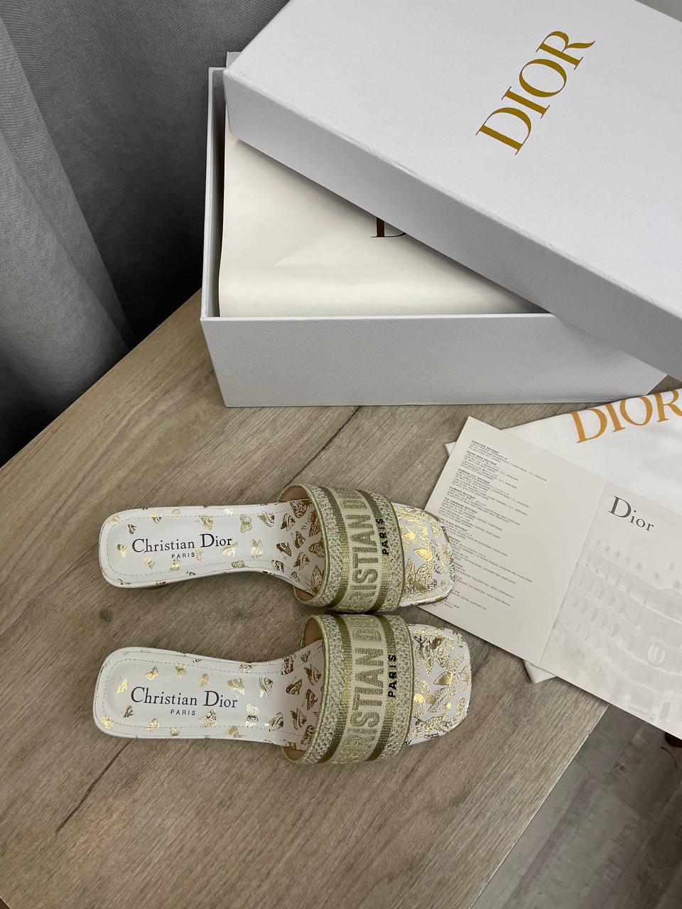 Премиум шлепанцы Christian Dior BP-46981 Премиум шлепанцы Christian Dior BP-46981