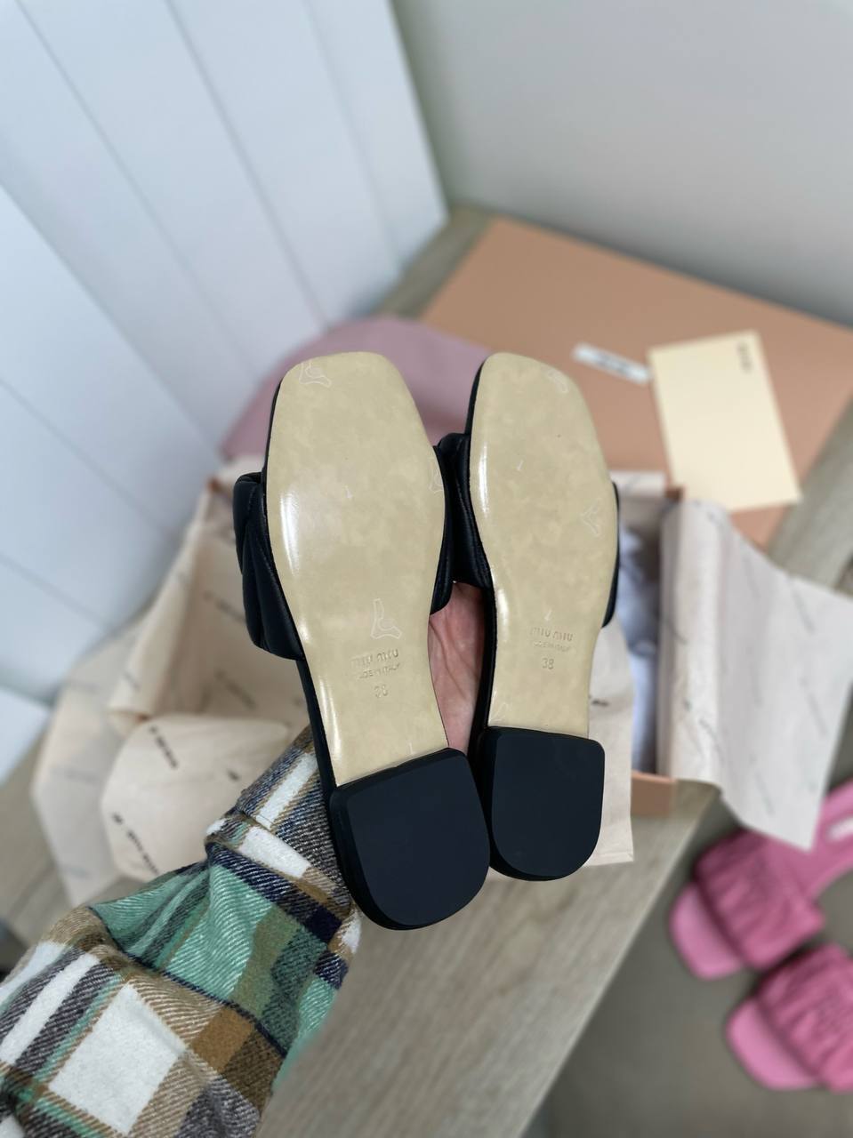 Повседневные шлепанцы Miu Miu BP-30732 Повседневные шлепанцы Miu Miu BP-30732