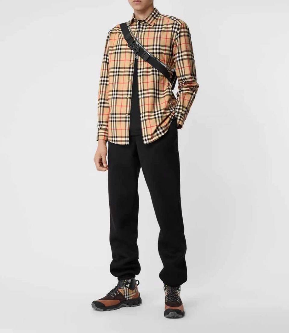 Лимитированная рубашка Burberry BP-53426 Лимитированная рубашка Burberry BP-53426