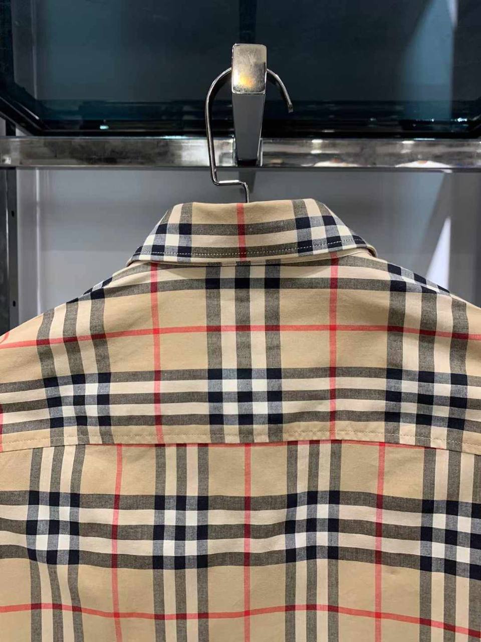 Лимитированная рубашка Burberry BP-53426 Лимитированная рубашка Burberry BP-53426