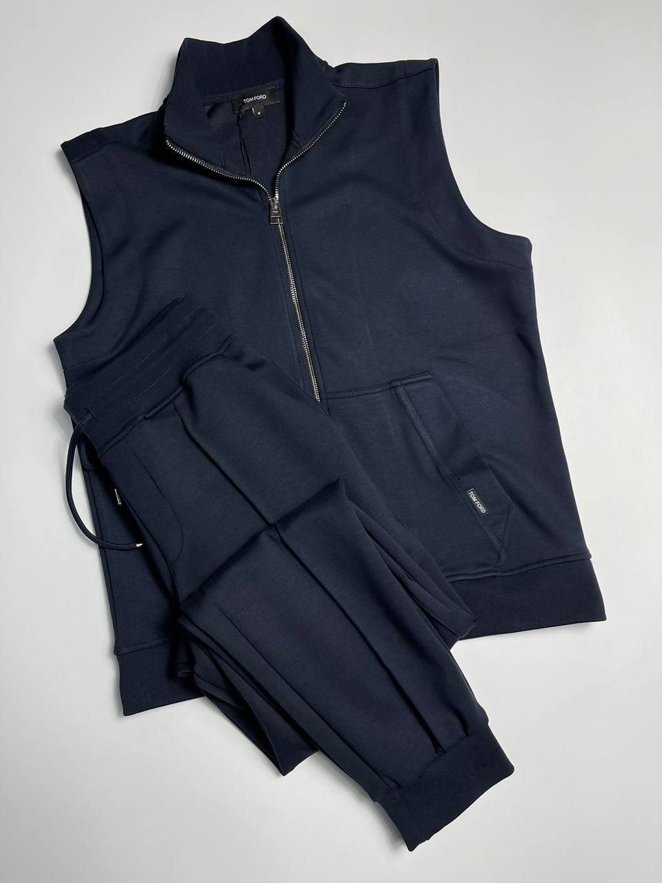 Универсальный костюм спортивный Tom Ford BP-50827 Универсальный костюм спортивный Tom Ford BP-50827