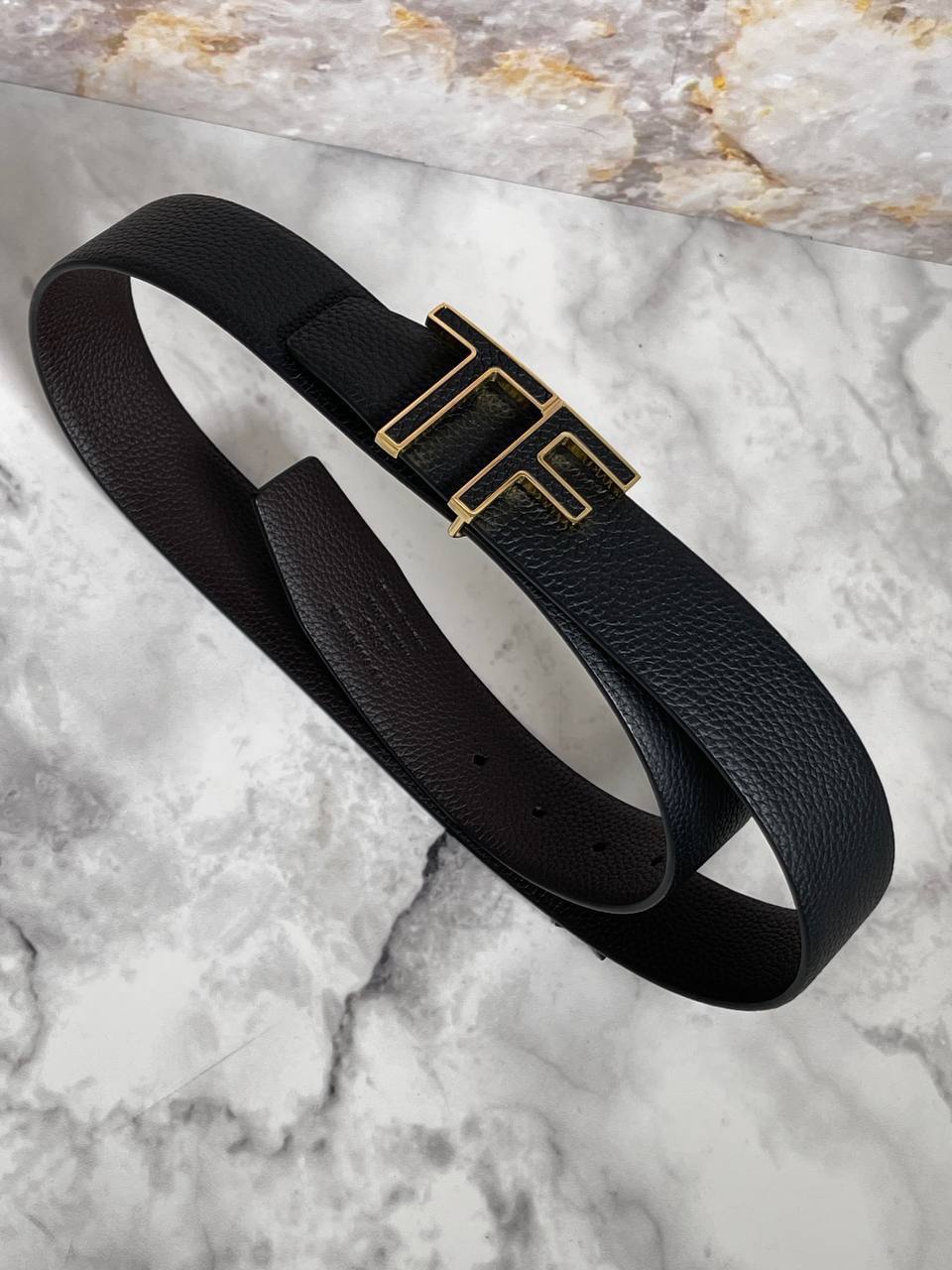 Стильный ремень двухсторонний Tom Ford BP-34630 Стильный ремень двухсторонний Tom Ford BP-34630