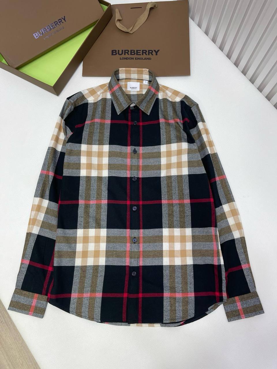 Дизайнерская рубашка Burberry BP-44127 Дизайнерская рубашка Burberry BP-44127