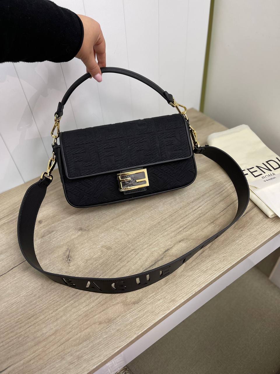 Элитная женская сумка BAGUETTE Fendi BP-26426 Элитная женская сумка BAGUETTE Fendi BP-26426