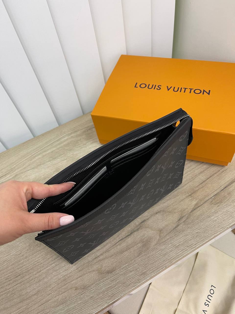 Папка черная А5 коллекционная Louis Vuitton BP-28001 Папка черная А5 коллекционная Louis Vuitton BP-28001