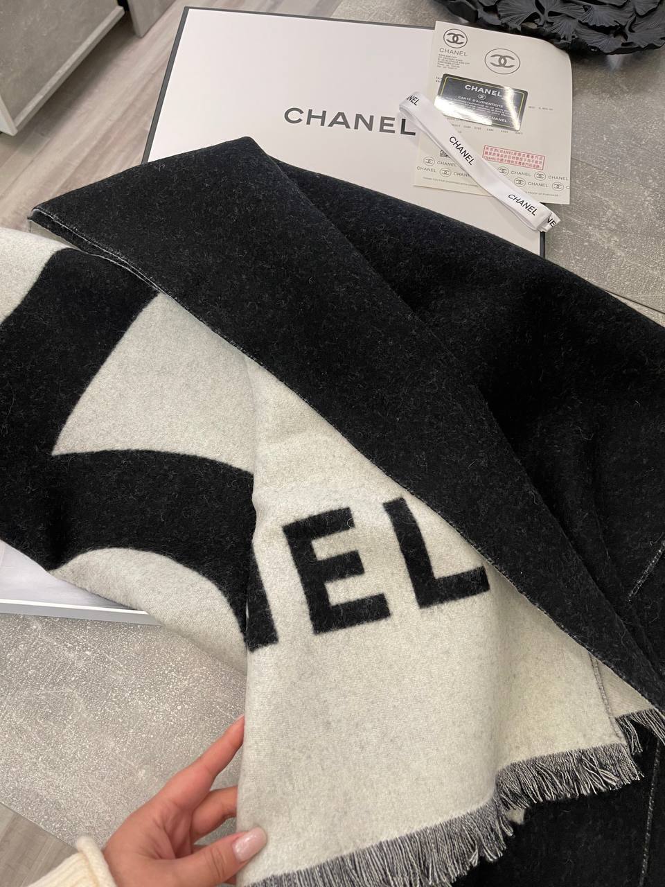 Люксовый палантин Chanel BP-43832 Люксовый палантин Chanel BP-43832