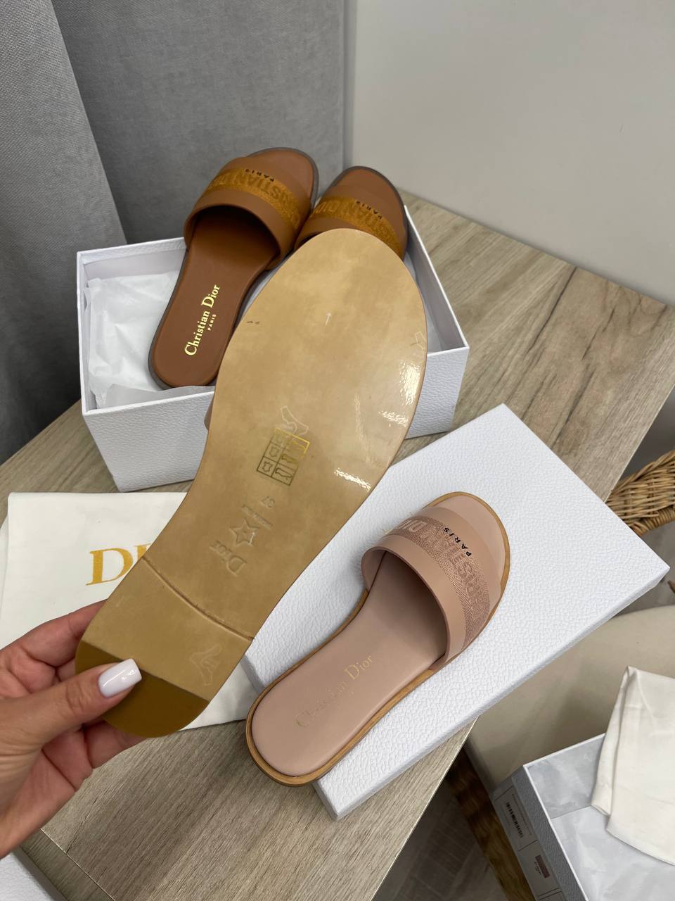 Шлепанцы люкс Christian Dior BP-50077 Шлепанцы люкс Christian Dior BP-50077