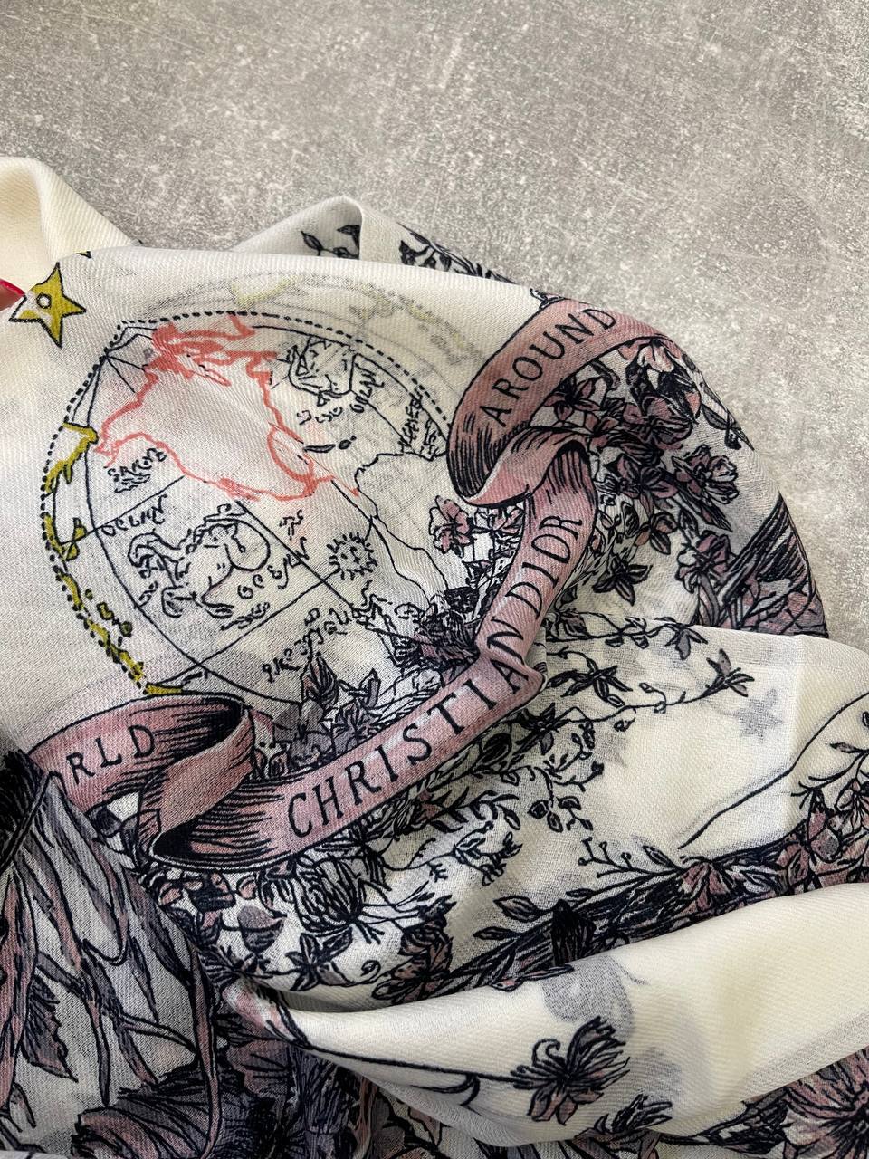 Платок эксклюзивный Christian Dior BP-53027 Платок эксклюзивный Christian Dior BP-53027