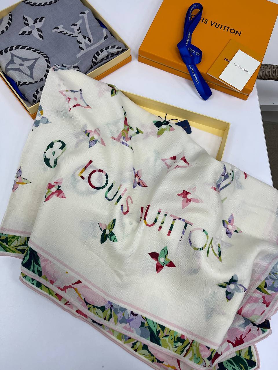 Премиальный платок Louis Vuitton BP-28182 Премиальный платок Louis Vuitton BP-28182