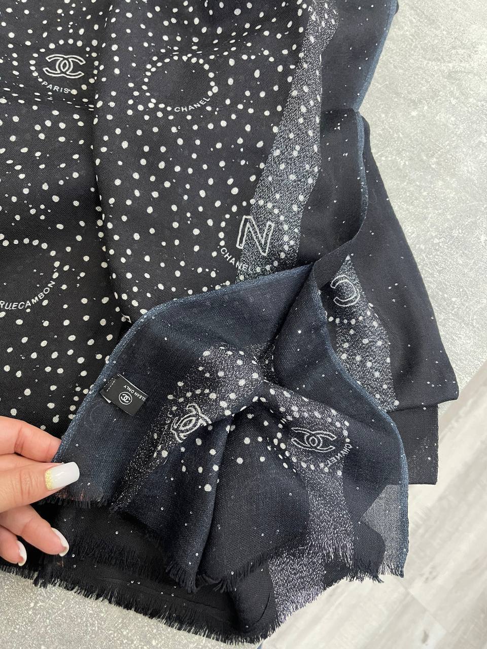 Дизайнерский платок Chanel BP-39647 Дизайнерский платок Chanel BP-39647