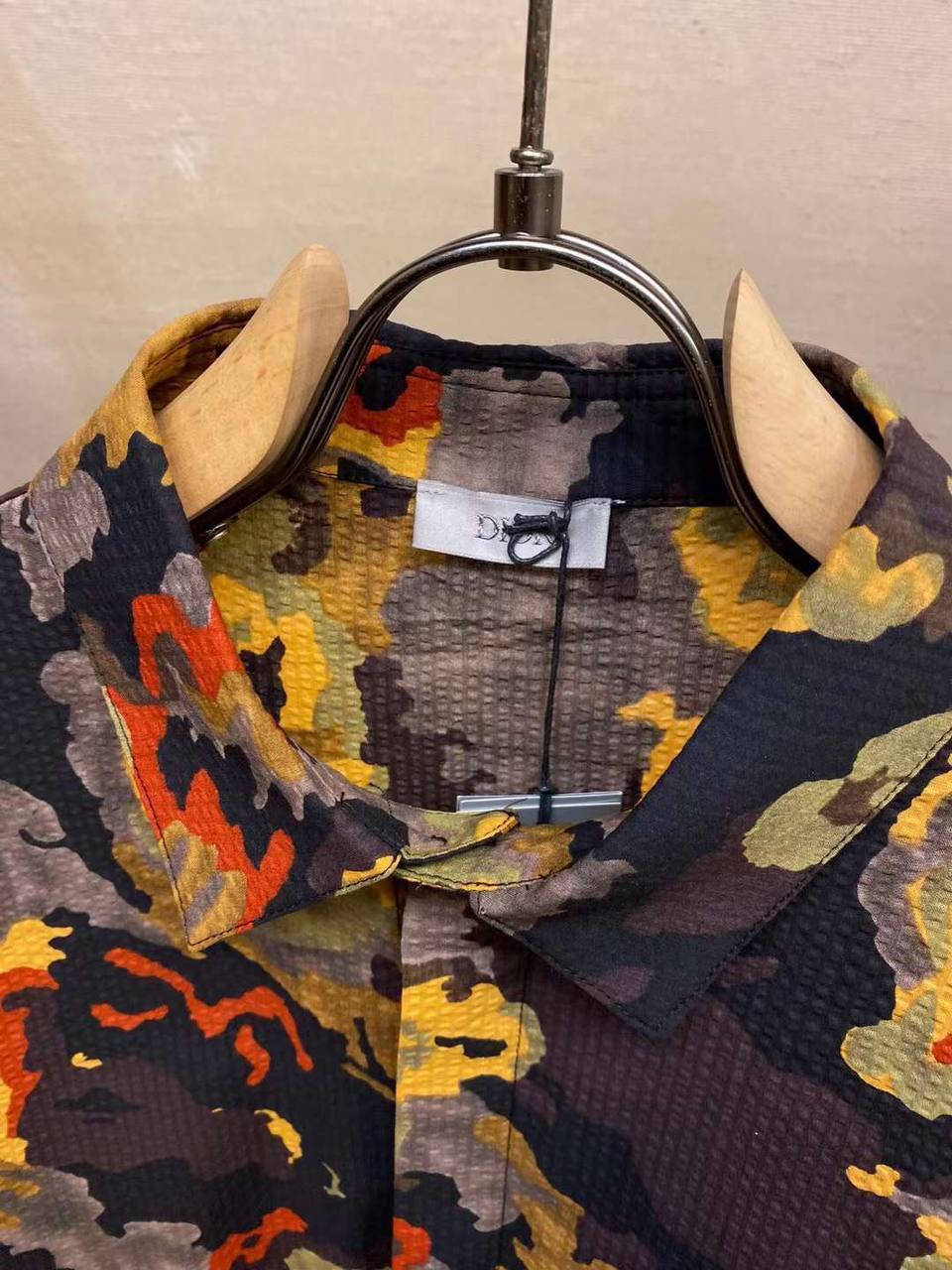 Рубашка трендовая Christian Dior BP-35191 Рубашка трендовая Christian Dior BP-35191