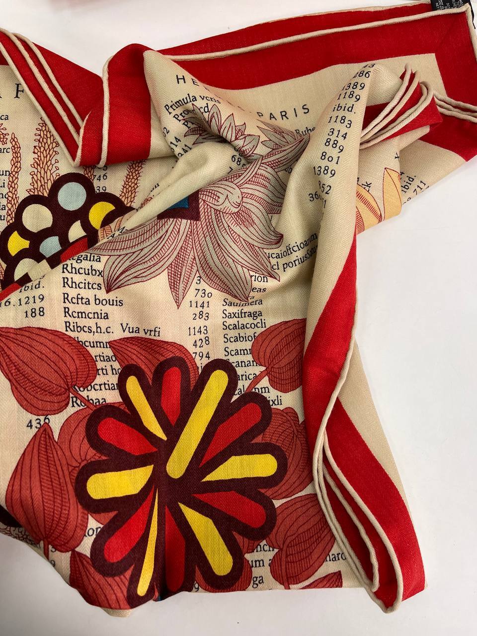 Платок дизайнерский 140*140 Hermes BP-28985 Платок дизайнерский 140*140 Hermes BP-28985