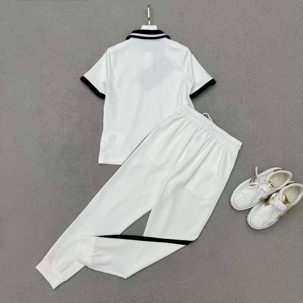 Prada костюм эксклюзивный женский BP-28333 Prada костюм эксклюзивный женский BP-28333