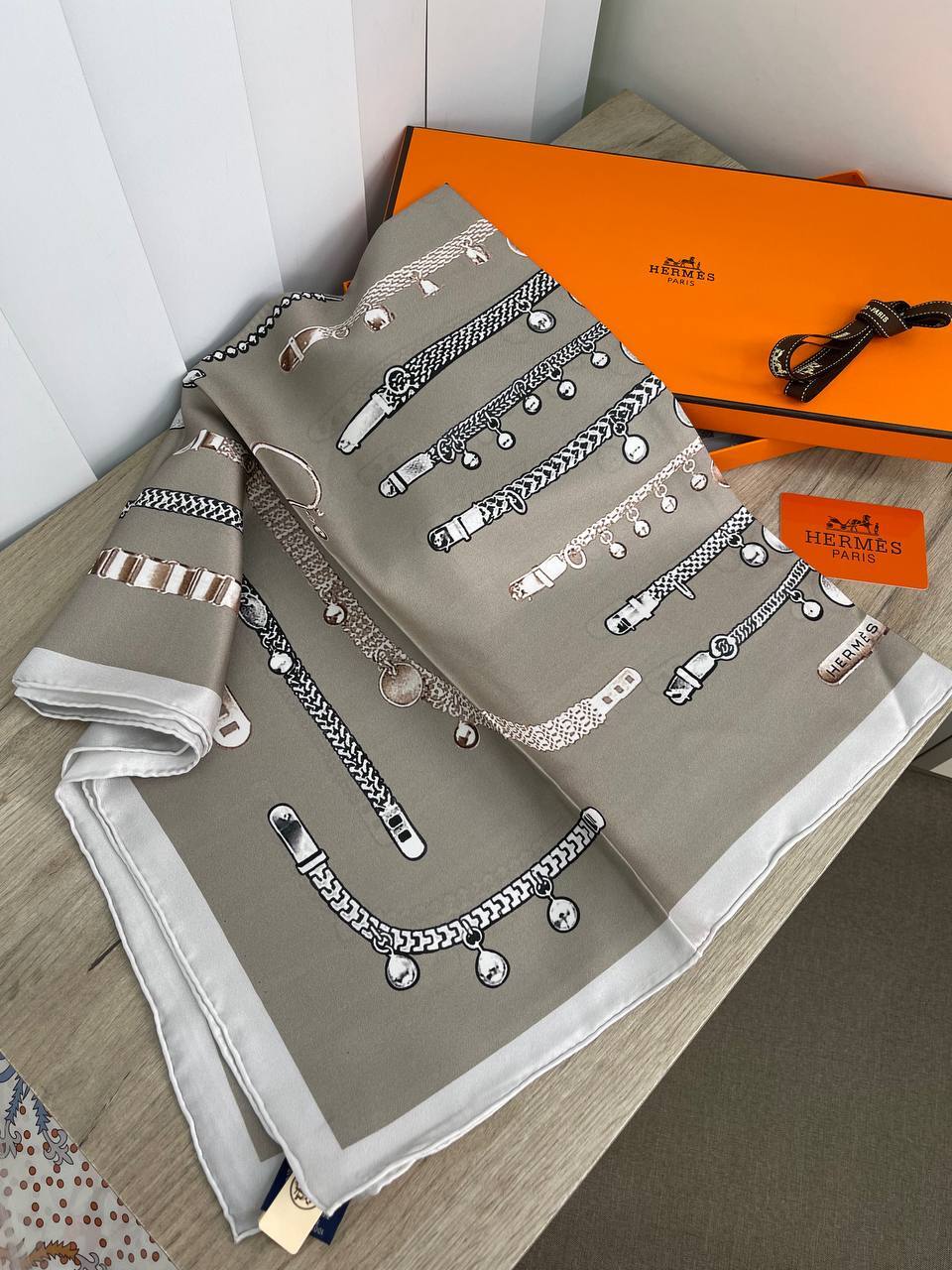 Hermes платок коллекционный BP-17420 Hermes платок коллекционный BP-17420