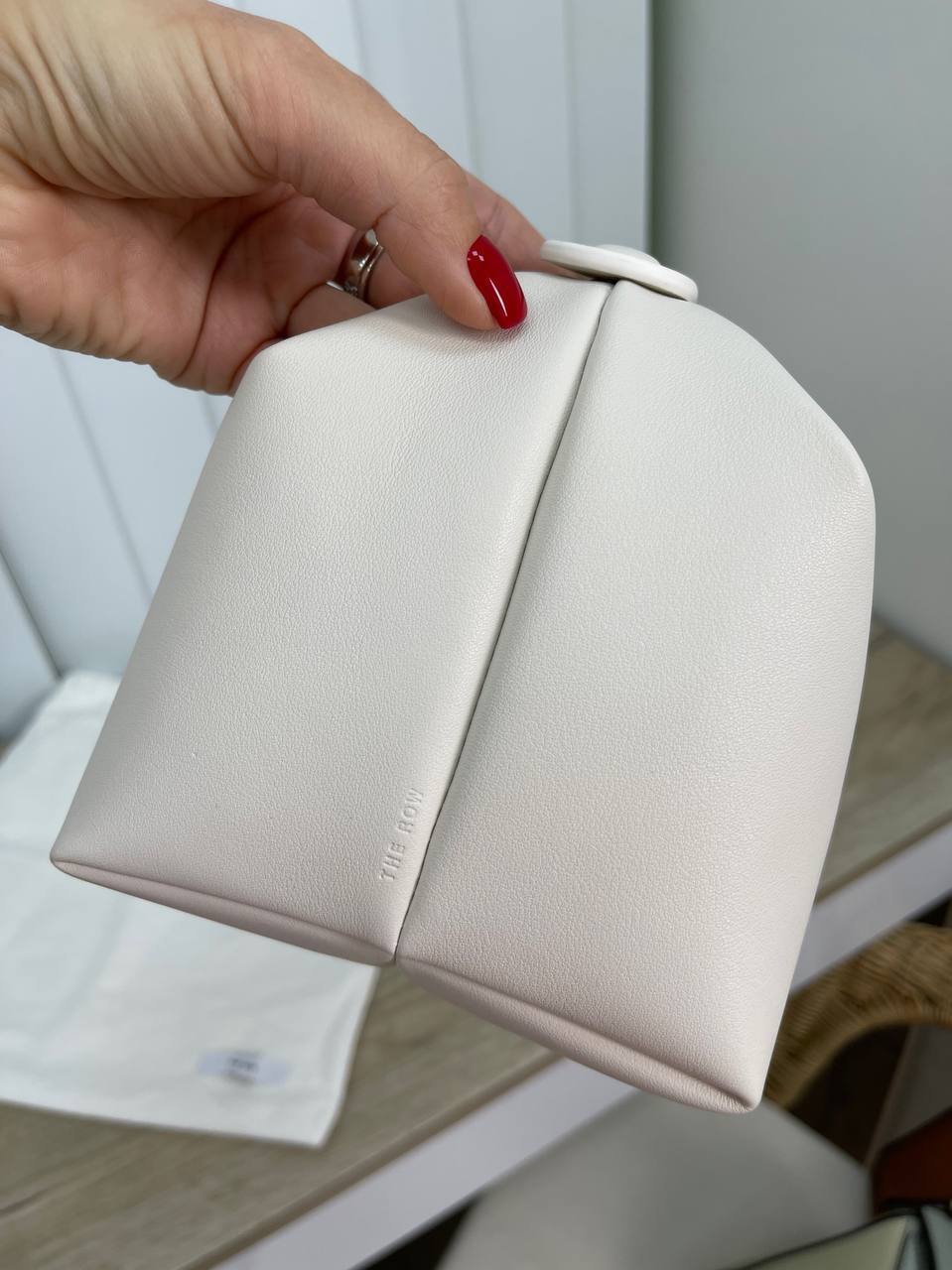 Коллекционная женская сумка The Row BP-23231 Коллекционная женская сумка The Row BP-23231