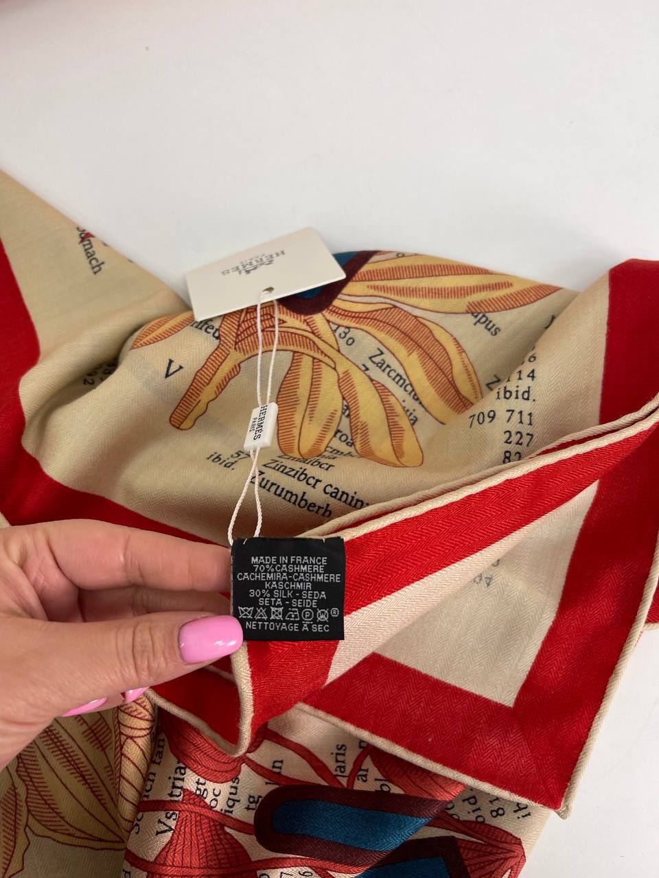 Платок дизайнерский 140*140 Hermes BP-28985 Платок дизайнерский 140*140 Hermes BP-28985