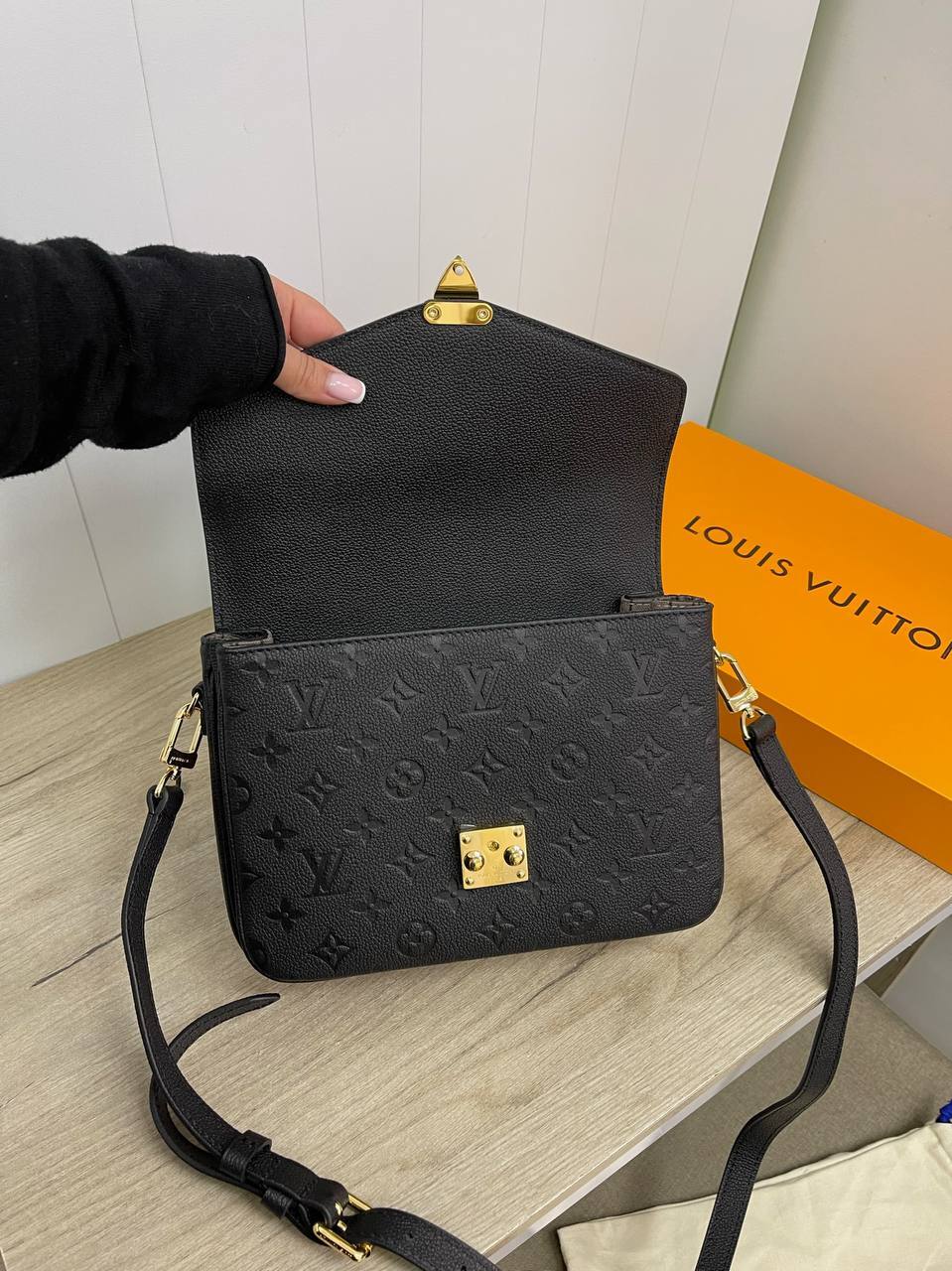 Женская элитная сумка Pochette Louis Vuitton BP-26332 Женская элитная сумка Pochette Louis Vuitton BP-26332