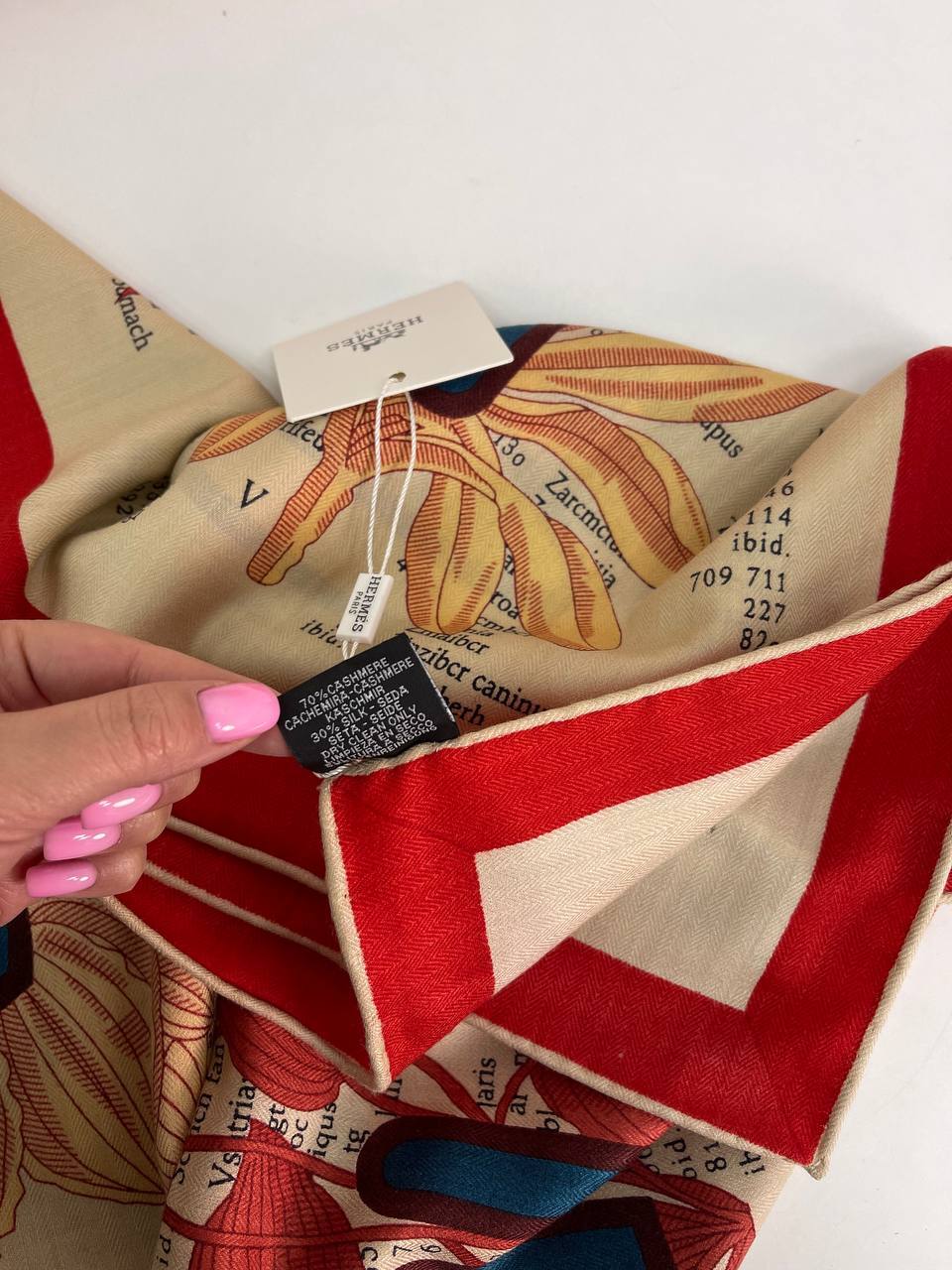 Платок дизайнерский 140*140 Hermes BP-28985 Платок дизайнерский 140*140 Hermes BP-28985