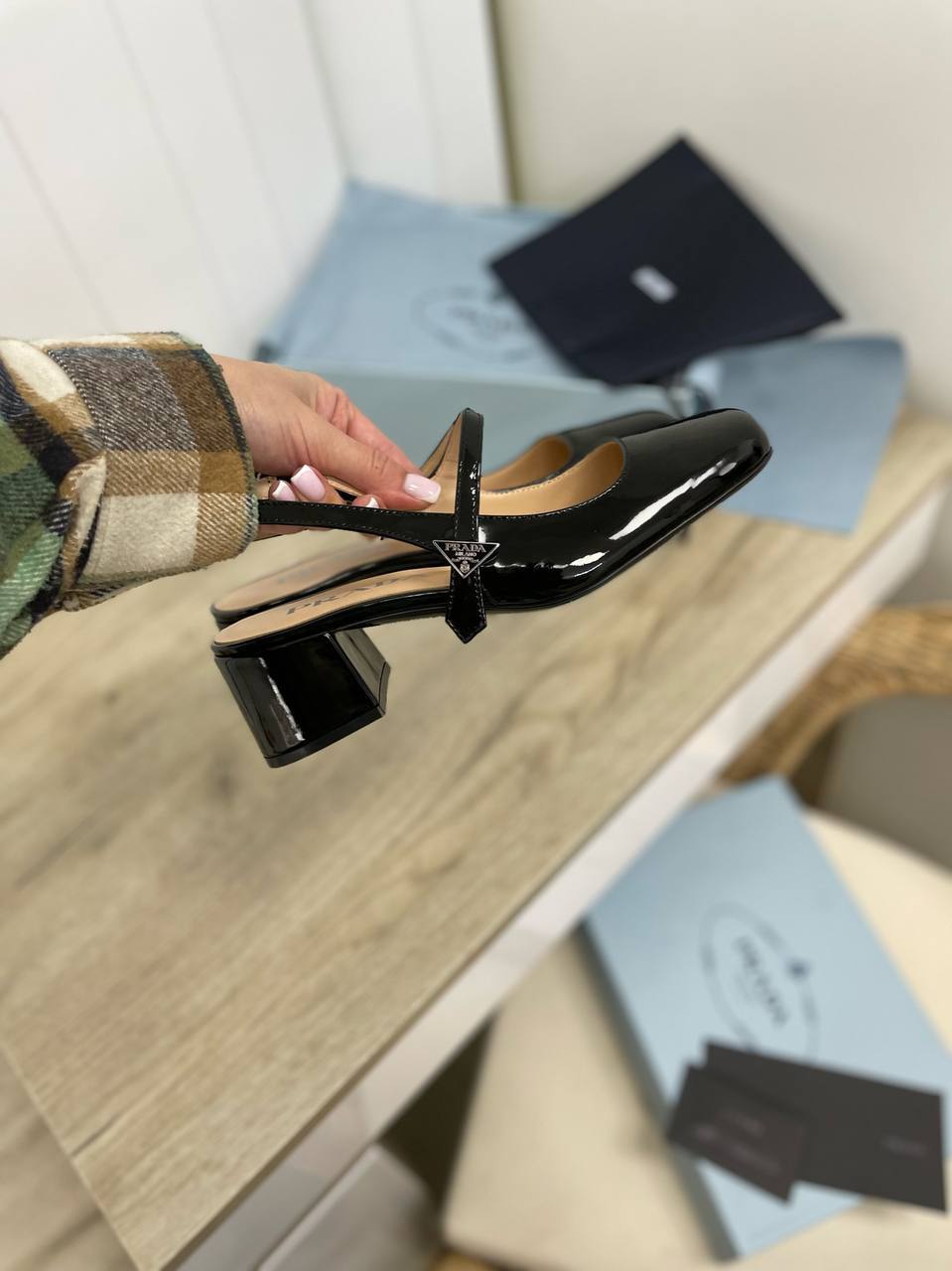 Повседневные босоножки Prada BP-33421 Повседневные босоножки Prada BP-33421