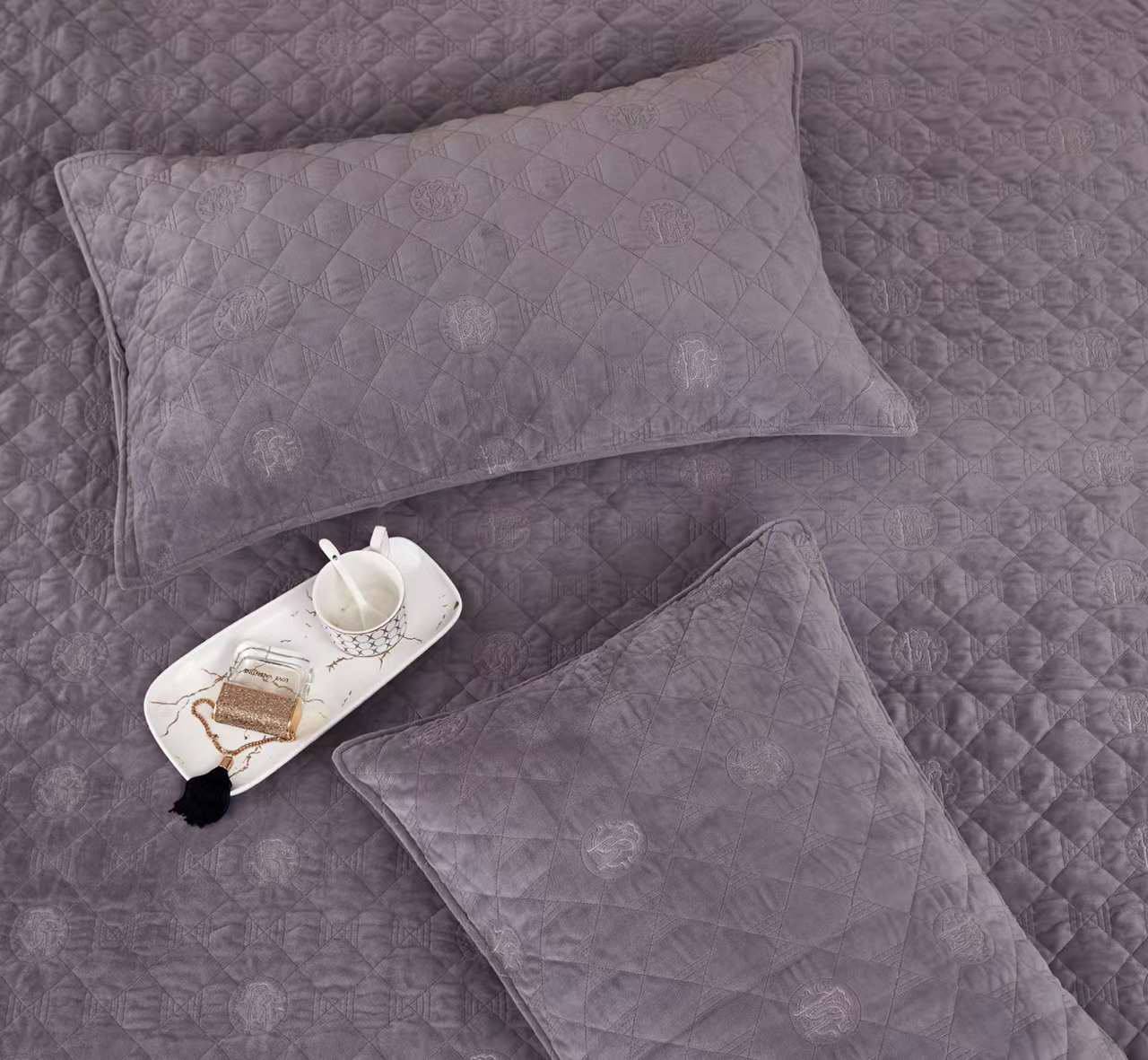 BP-45308 покрывало Roberto Cavalli стильное BP-45308 покрывало Roberto Cavalli стильное