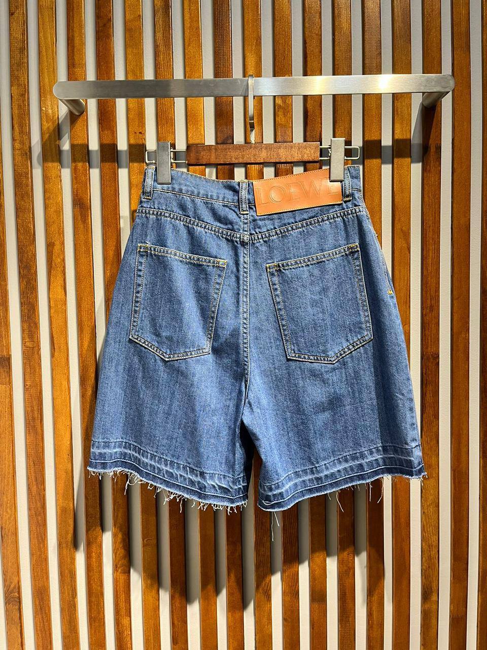 Шорты трендовые Loewe BP-36596 Шорты трендовые Loewe BP-36596