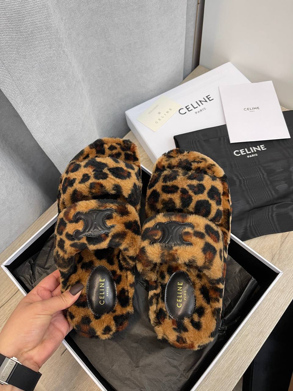 Celine BP-41408 меховые тапочки дизайнерские Celine BP-41408 меховые тапочки дизайнерские