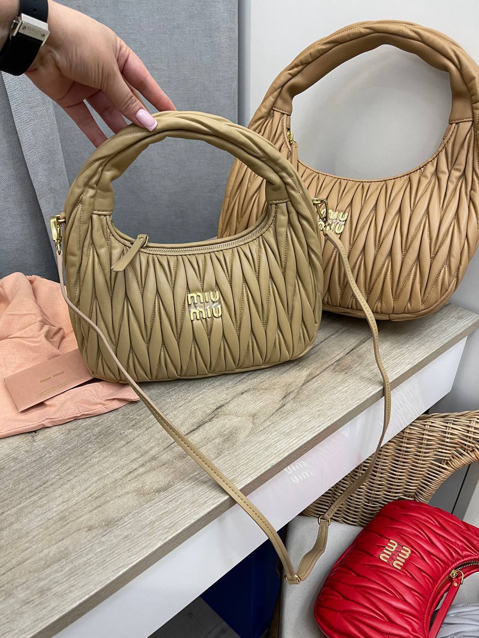 Женская сумка трендовая Miu Miu BP-48711 Женская сумка трендовая Miu Miu BP-48711