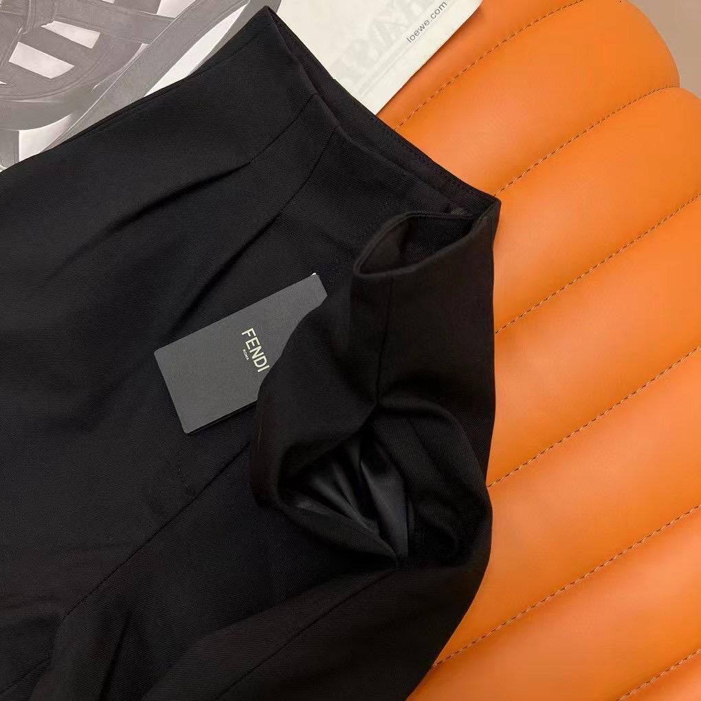 Повседневные шорты Fendi BP-16216 Повседневные шорты Fendi BP-16216