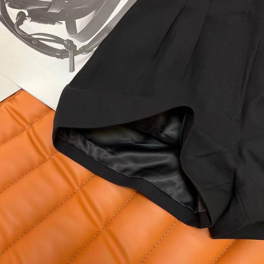 Повседневные шорты Fendi BP-16216 Повседневные шорты Fendi BP-16216