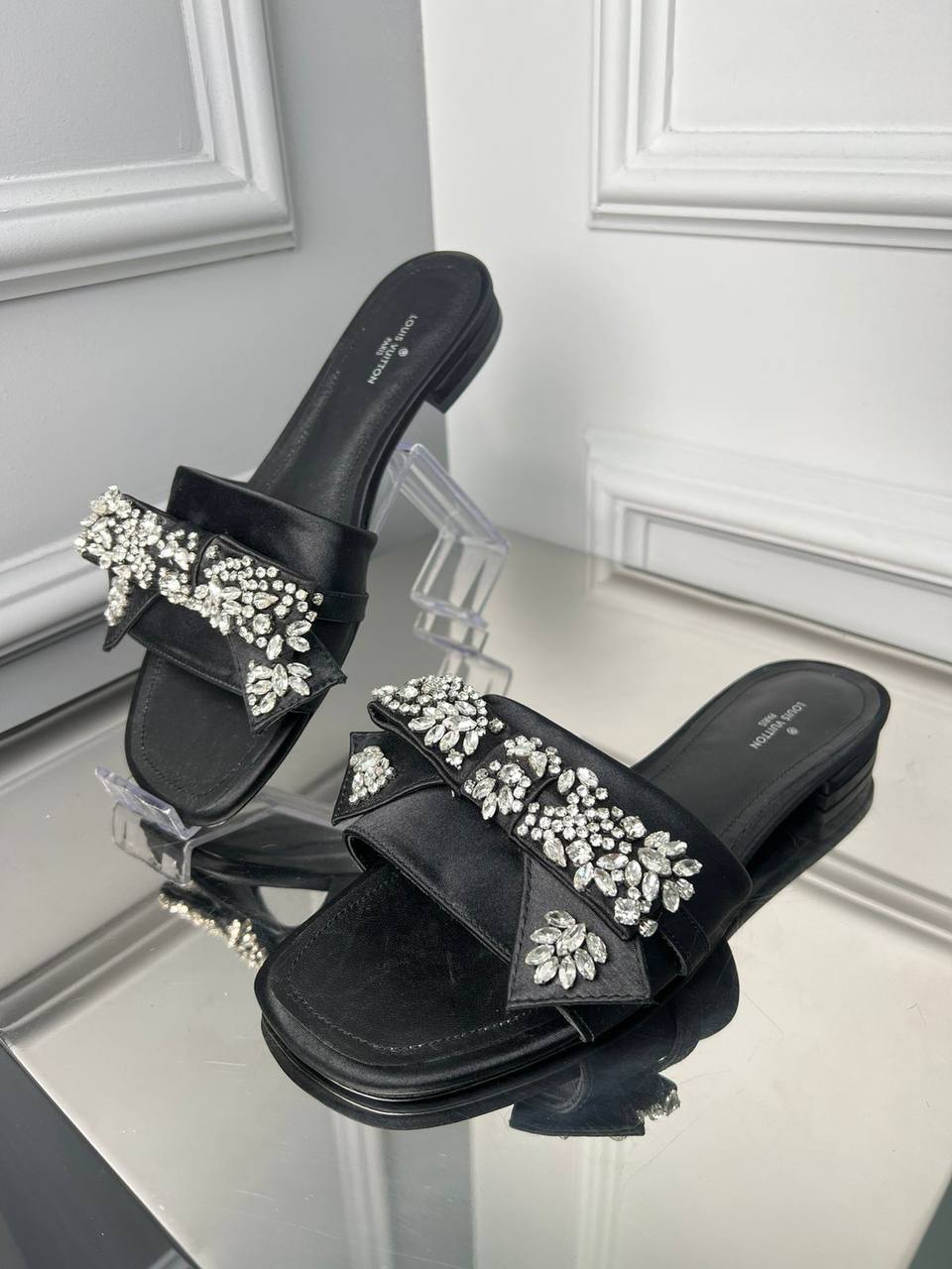 Louis Vuitton BP-31332 люкс шлёпанцы Louis Vuitton BP-31332 люкс шлёпанцы