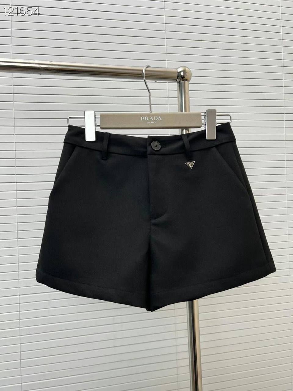 Трендовые шорты Prada BP-27479 Трендовые шорты Prada BP-27479