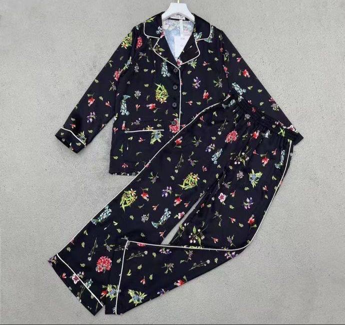 Коллекционный костюм Christian Dior BP-13639 Коллекционный костюм Christian Dior BP-13639