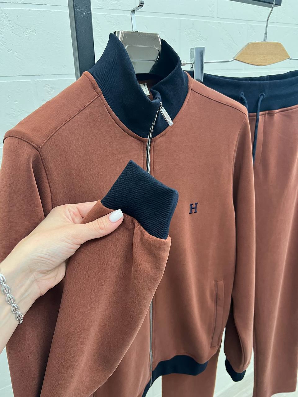 Костюм премиум Hermes BP-50345 Костюм премиум Hermes BP-50345