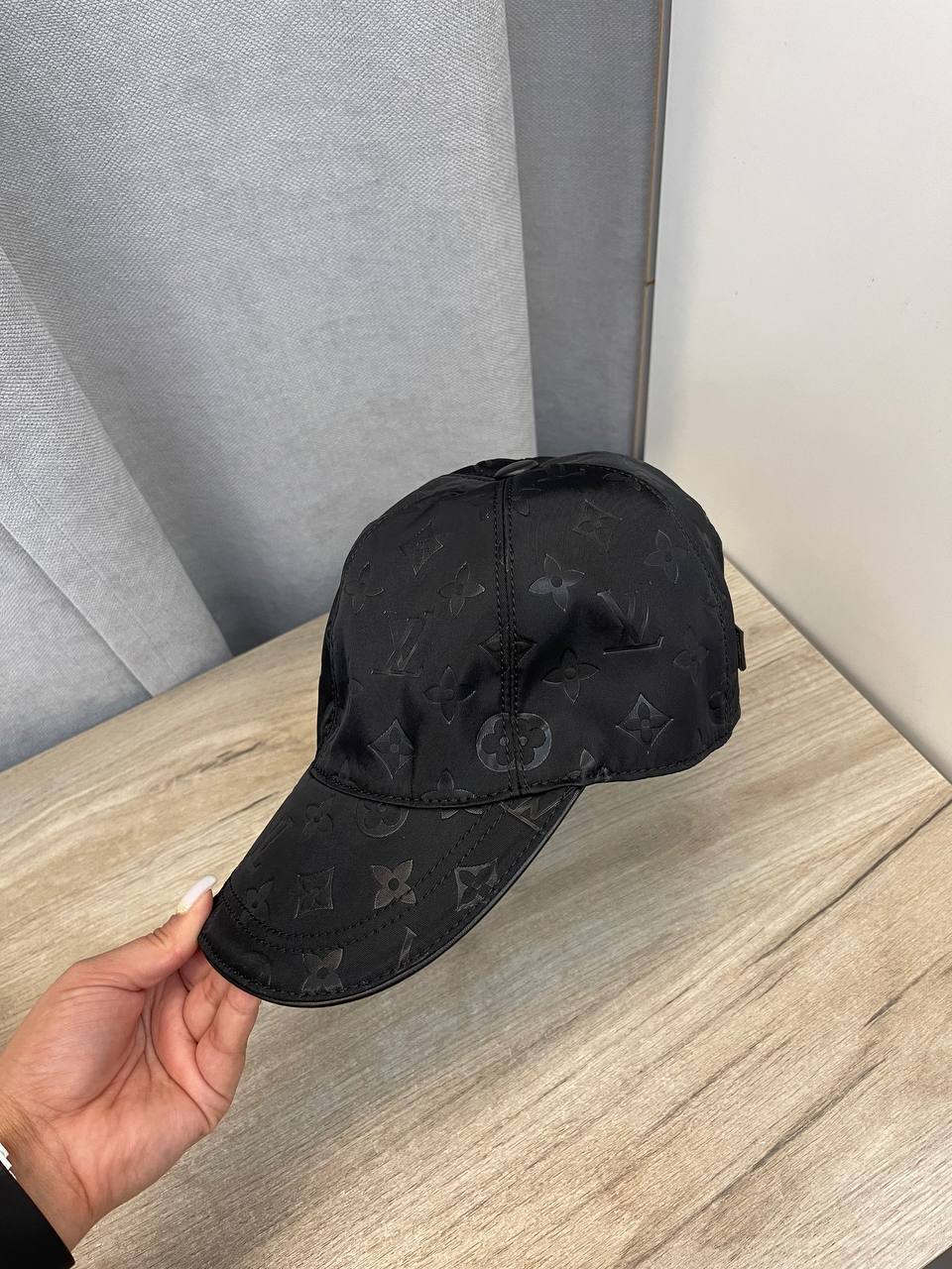 Бейсболка стильная Louis Vuitton BP-39869 Бейсболка стильная Louis Vuitton BP-39869