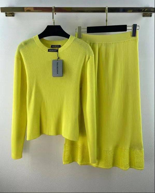 Трендовый костюм Balenciaga BP-18874, женский Трендовый костюм Balenciaga BP-18874, женский