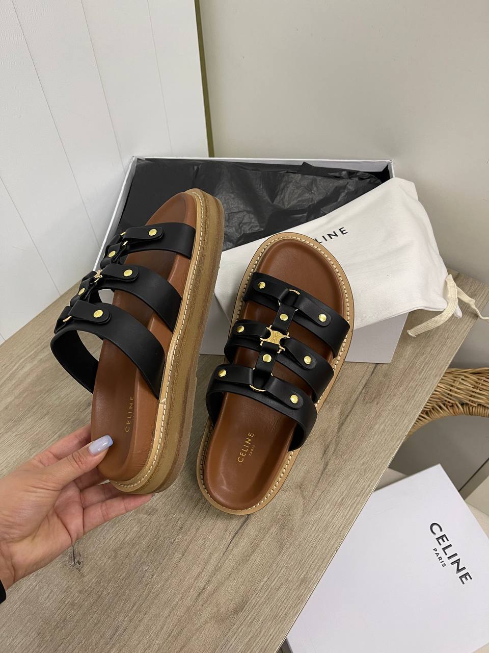 Celine BP-32195 шлепанцы дизайнерские Celine BP-32195 шлепанцы дизайнерские