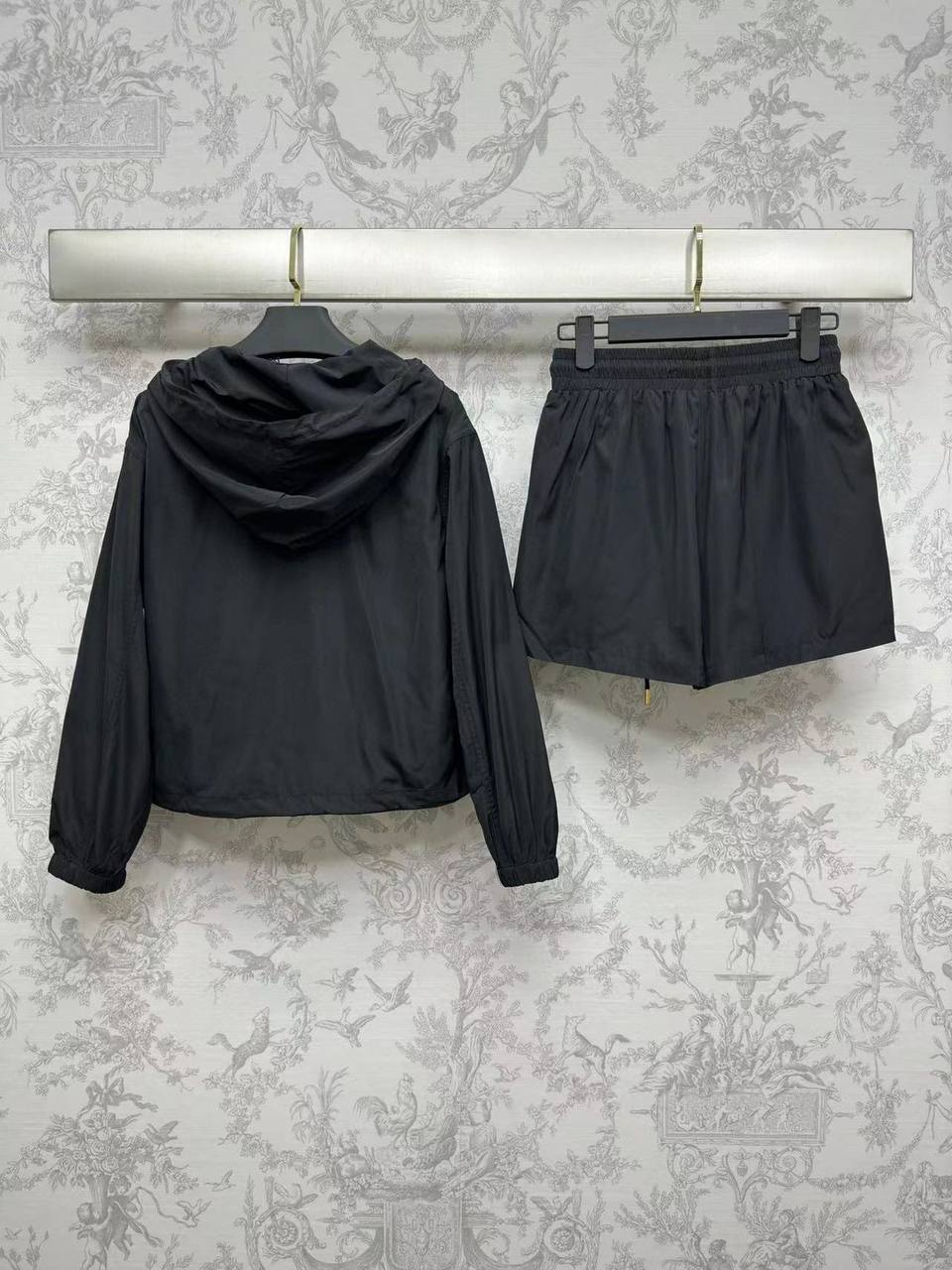 Элитный женский костюм Prada BP-48590 Элитный женский костюм Prada BP-48590