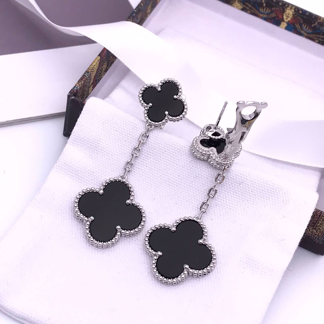 Коллекционные серьги 2 мотива Van Cleef BP-14684 Коллекционные серьги 2 мотива Van Cleef BP-14684