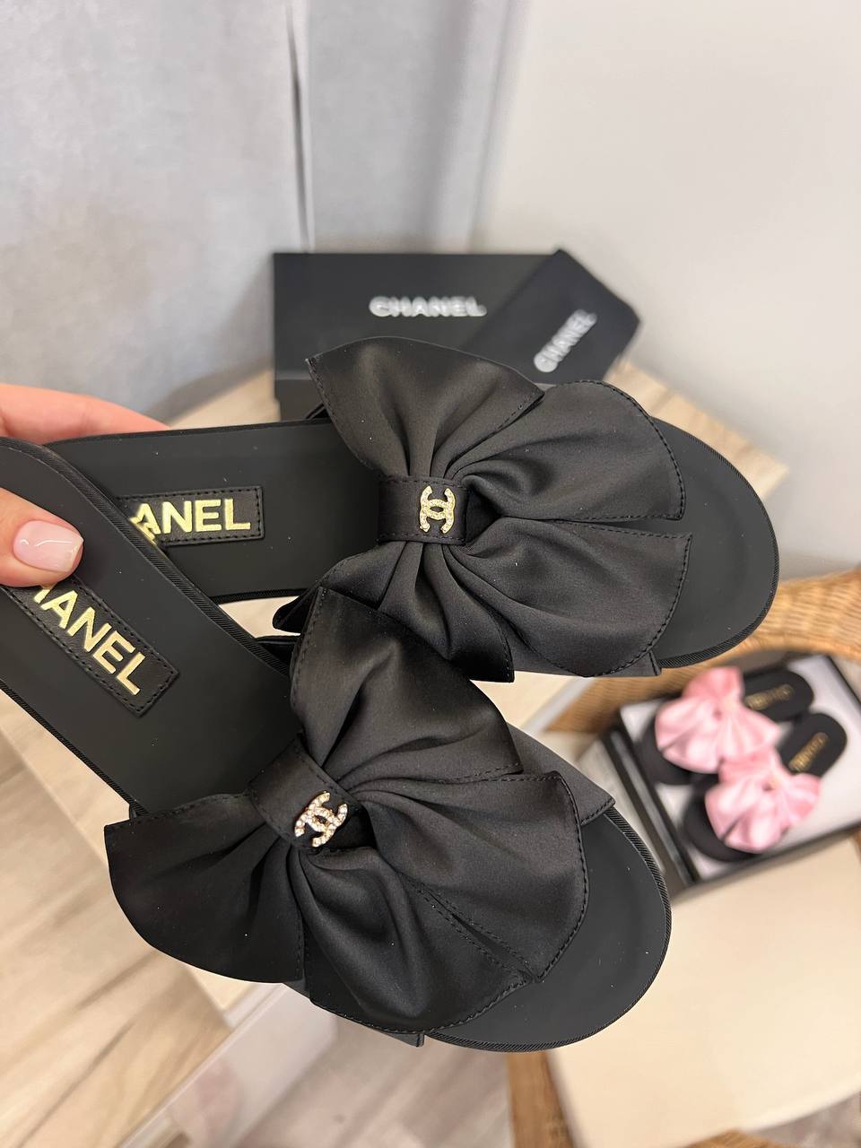 Коллекционные шлепанцы Chanel BP-52473 Коллекционные шлепанцы Chanel BP-52473