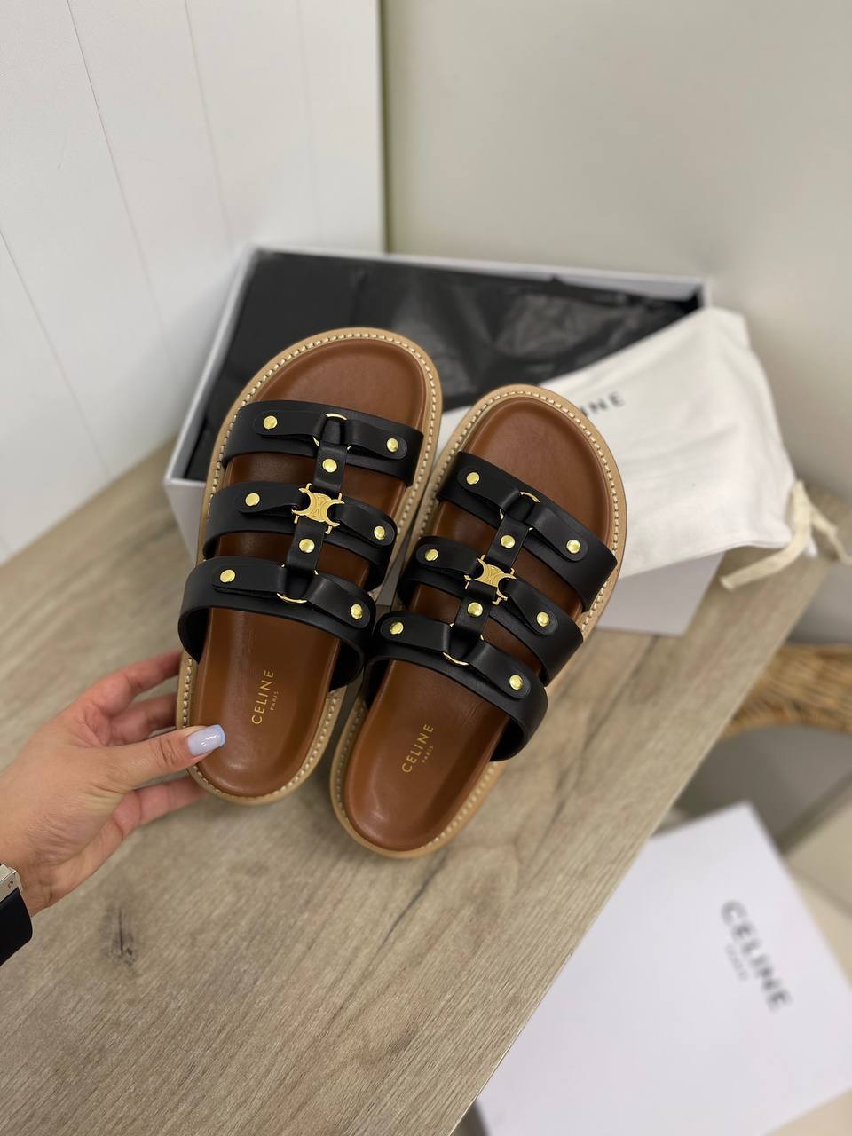 Celine BP-32195 шлепанцы дизайнерские Celine BP-32195 шлепанцы дизайнерские