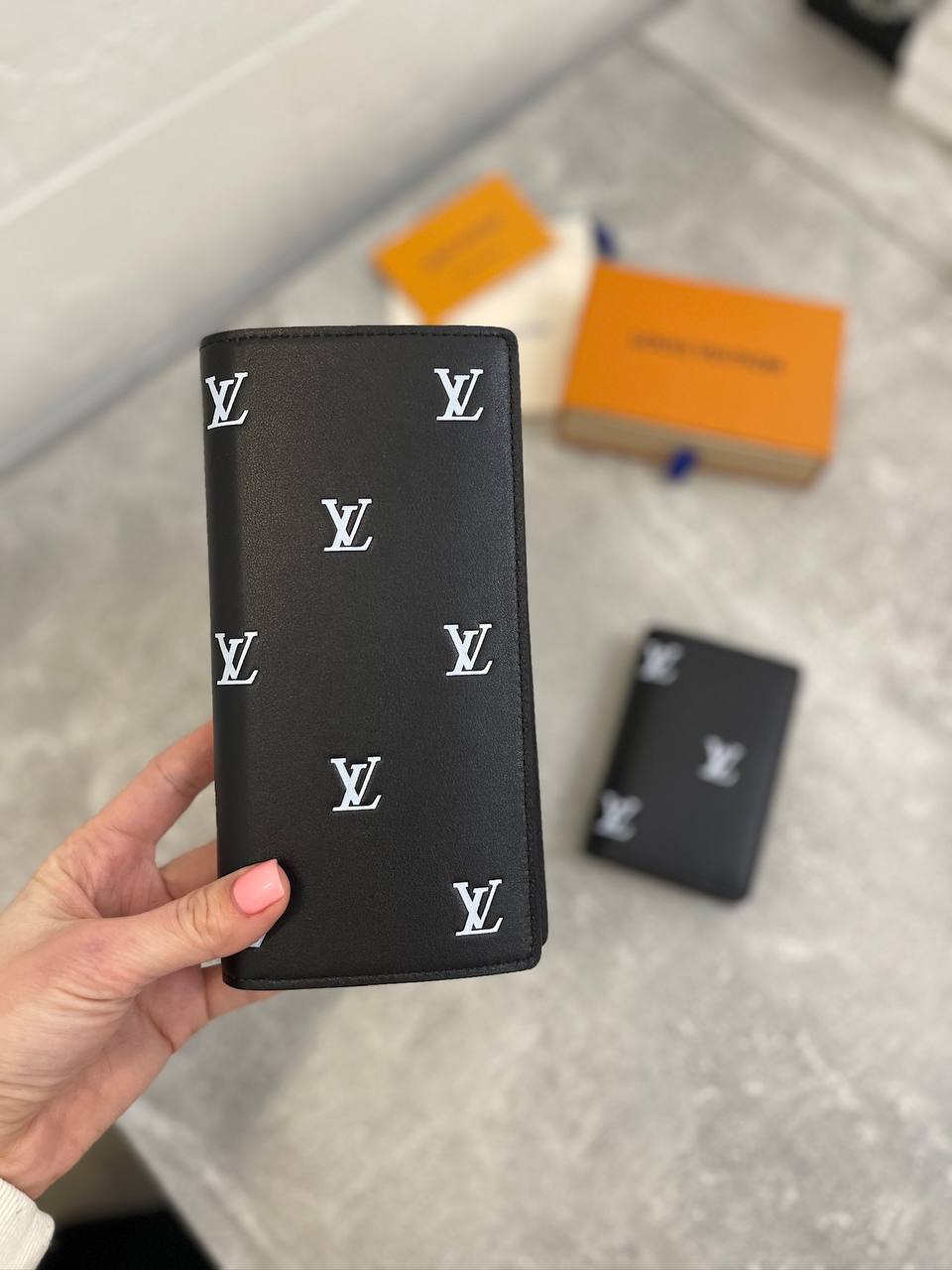 Коллекционный купюрник Louis Vuitton BP-48385 Коллекционный купюрник Louis Vuitton BP-48385