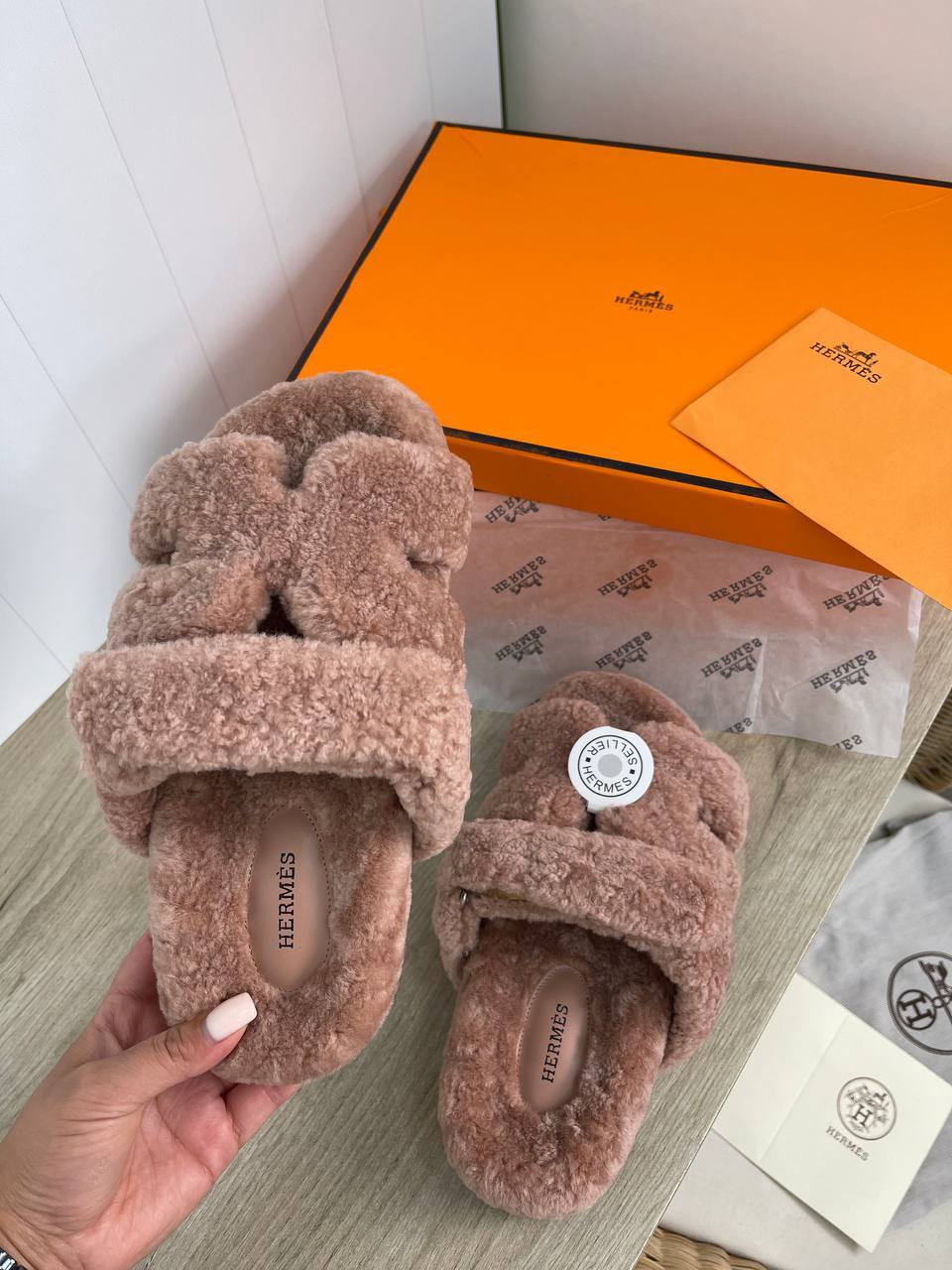 Повседневные меховые тапочки Hermes BP-17947 Повседневные меховые тапочки Hermes BP-17947