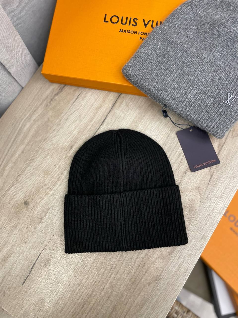 Шапка эксклюзив Louis Vuitton BP-40675 Шапка эксклюзив Louis Vuitton BP-40675