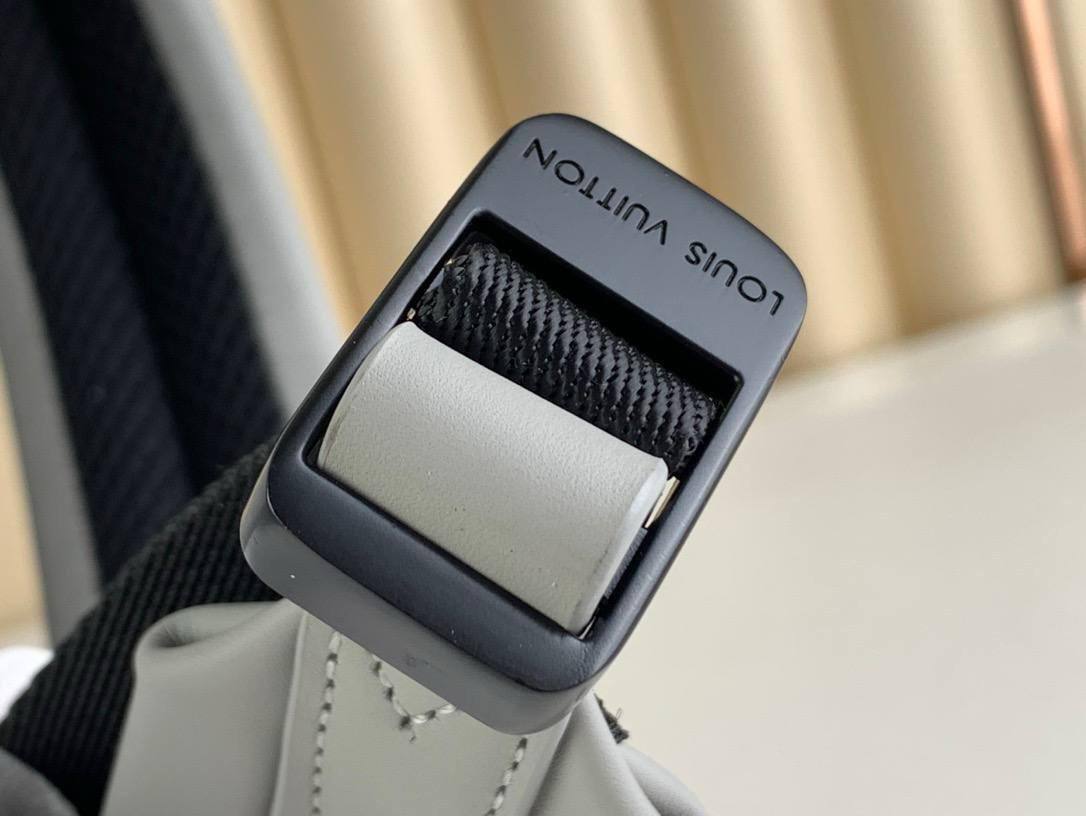 Премиальный рюкзак Louis Vuitton BP-45012 Премиальный рюкзак Louis Vuitton BP-45012